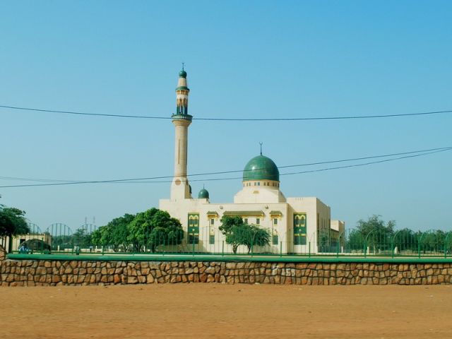 Niger Mosque in Niamey.jpg